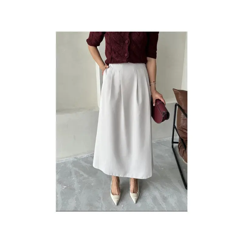 Stone Yoda Pleated Long Skirt