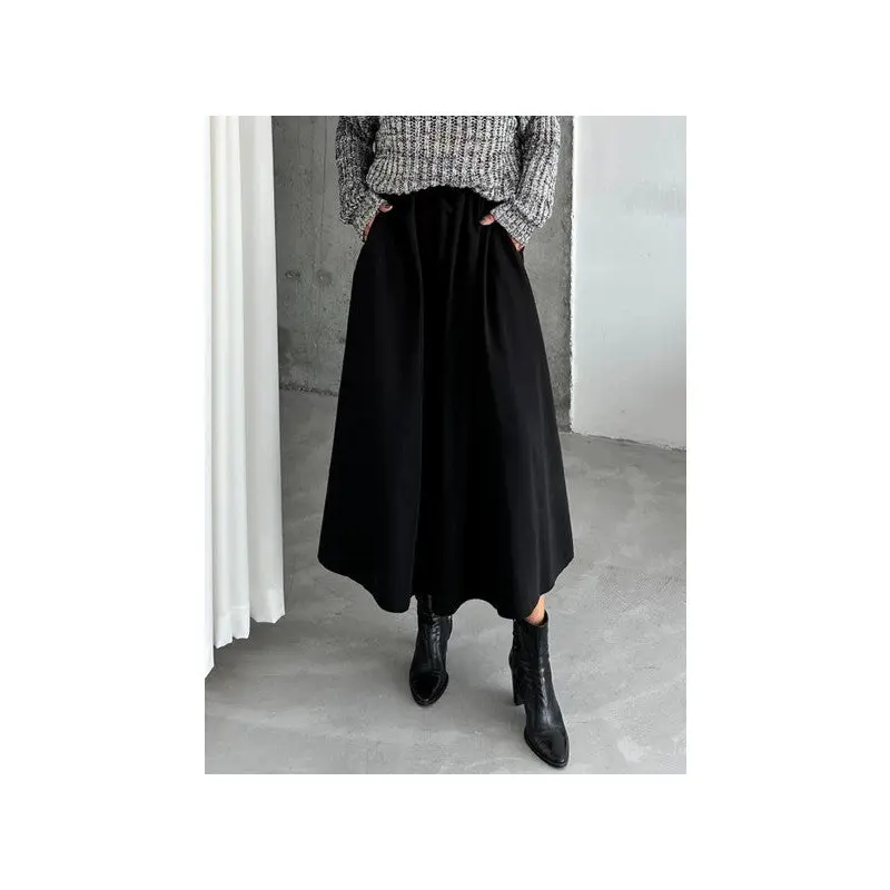 Black Lola Zippered Long Skirt