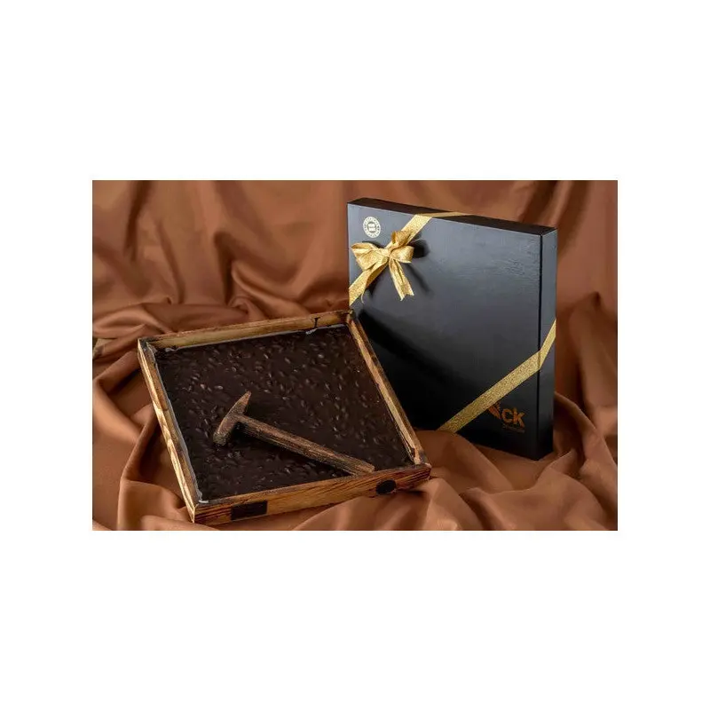 Beyolu Chocolate With Bitter Pistachio n Wooden Box With Hammer - 1000 G