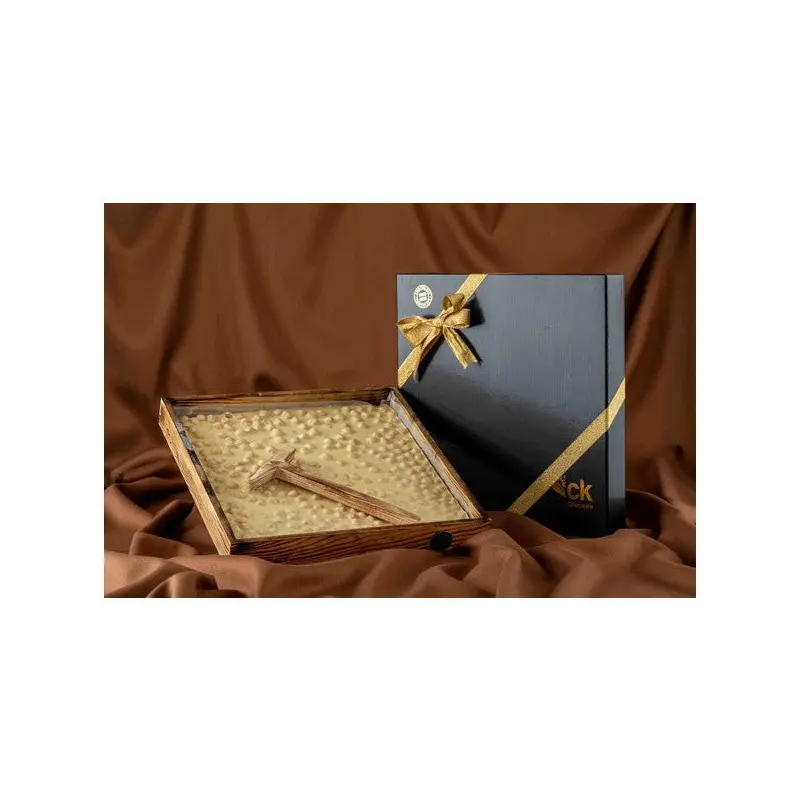 Hammered Wooden Box Ivory Hazelnut Beyolu Chocolate - 1000 G