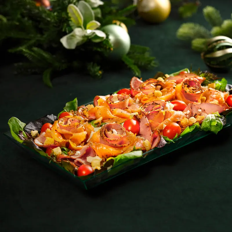 A02 Smoked Salmon & Roasted Beef Caesar Salad  (1pc)