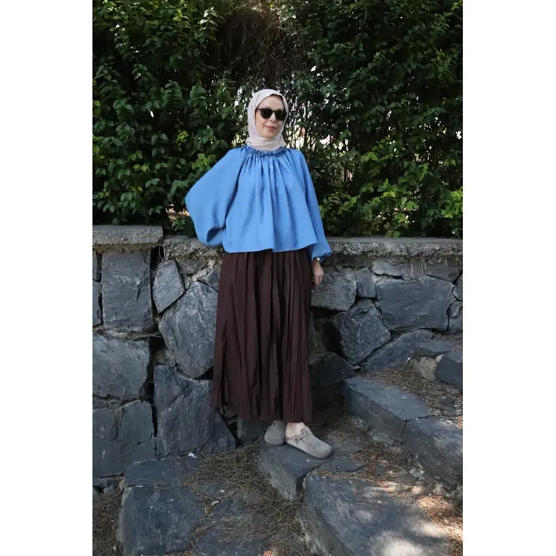 25030 Women's Indigo Blouse With Gathered Crinkle Collar And Flounce