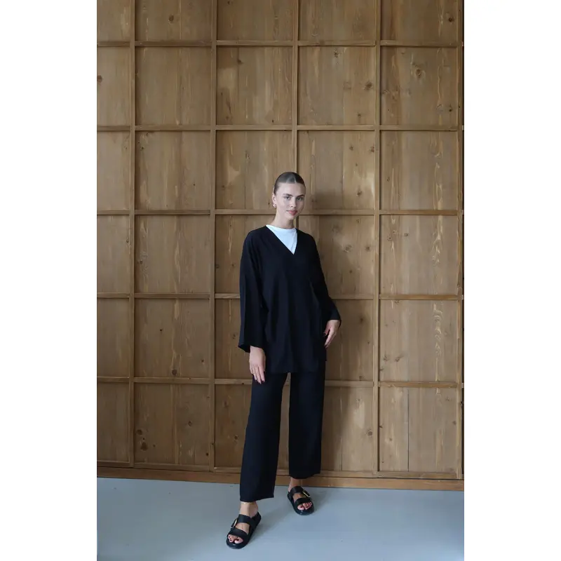 25041 Crinkle Textured Kimono Suit Black