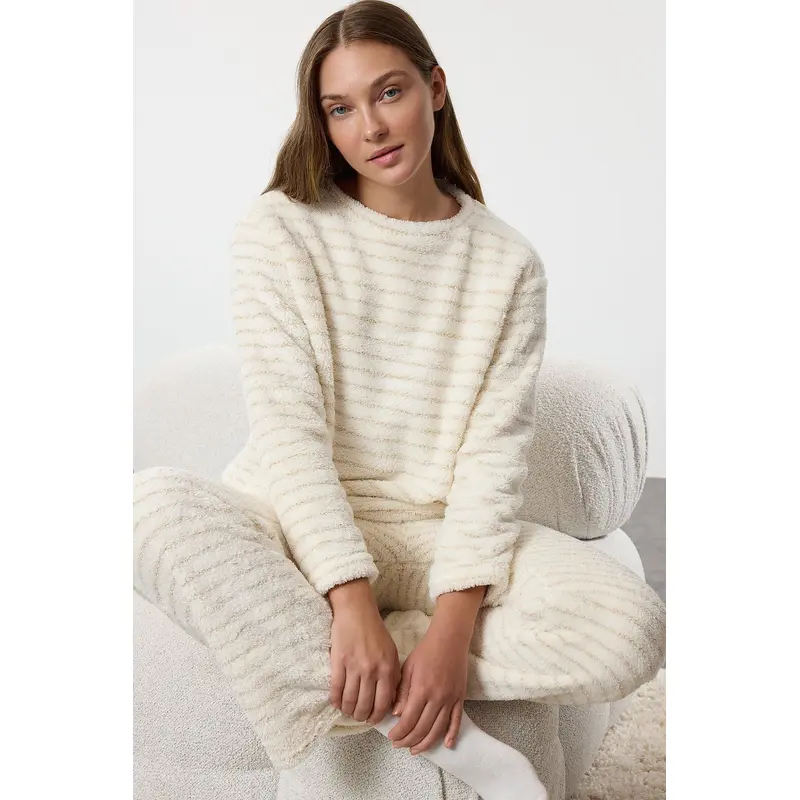 Women's Herz Long Lounge Regular Fit Pajama Sets