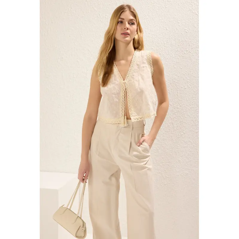 Women's Ecru Flowering Regular Waistcoat