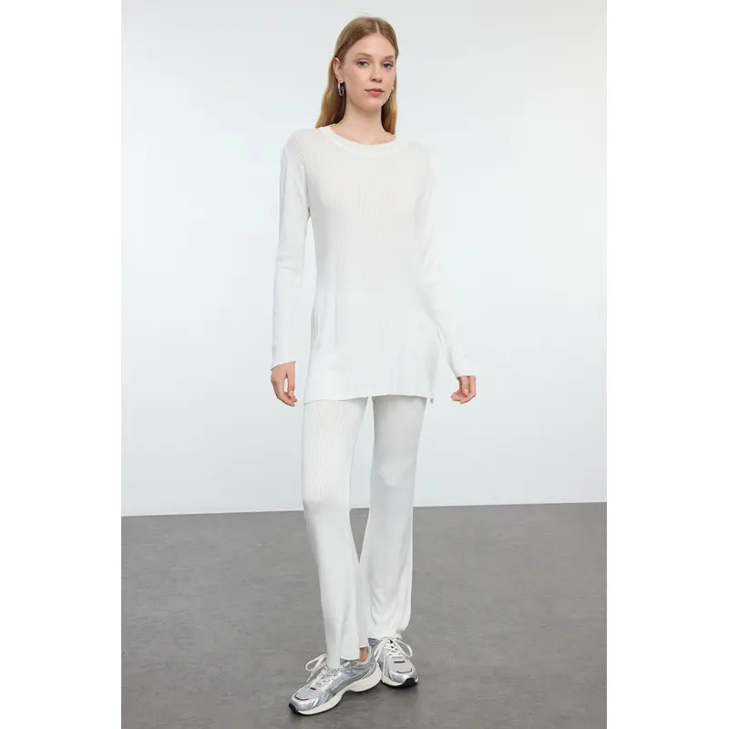 Women's Ecru Straight Long Casual/daily Regular Under-Upper Team