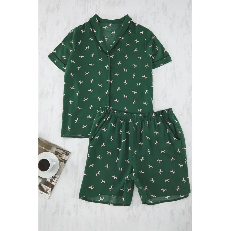 Curve Women's Green Animals Short Regular Plus Size Pajama Set