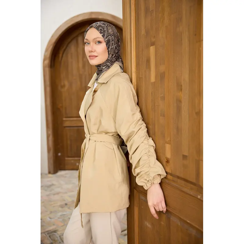 Mink Jacket With Gathered Martha Sleeves And Back